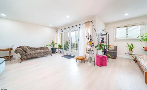 $355,000 | 18 Empire Drive, Unit 18, Egg Harbor Township, NJ 08232