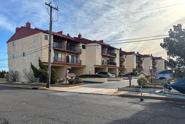$355,000 | 18 Empire Drive, Unit 18, Egg Harbor Township, NJ 08232