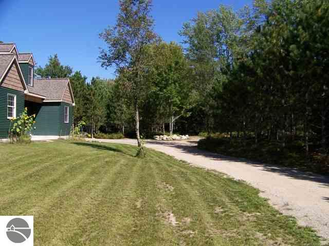 5685 Hodge Road Kingsley, MI 49649 - Photo 5 of 15 1697001-4.JPG