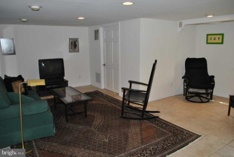 4100 Military Road Northwest Washington, DC 20015 - Photo 16 of 18 Interior (General)