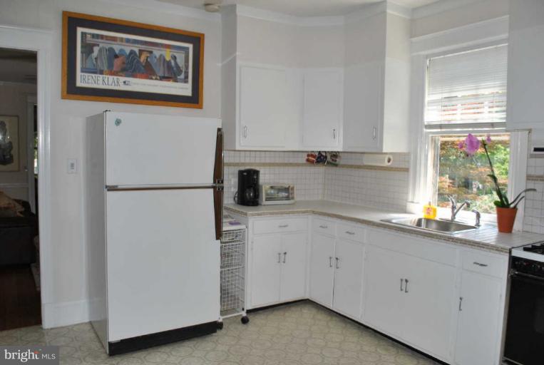 4100 Military Road Northwest Washington, DC 20015 - Photo 3 of 18 Kitchen