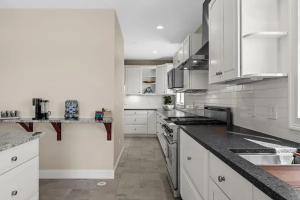 $2,599,000 | 12 Groveland Street, Buzzards Bay, MA 02532