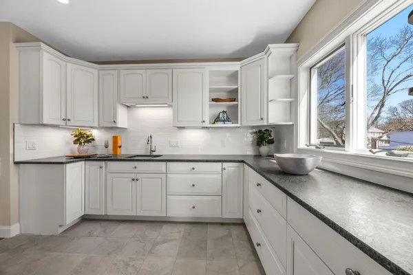 $2,599,000 | 12 Groveland Street, Buzzards Bay, MA 02532