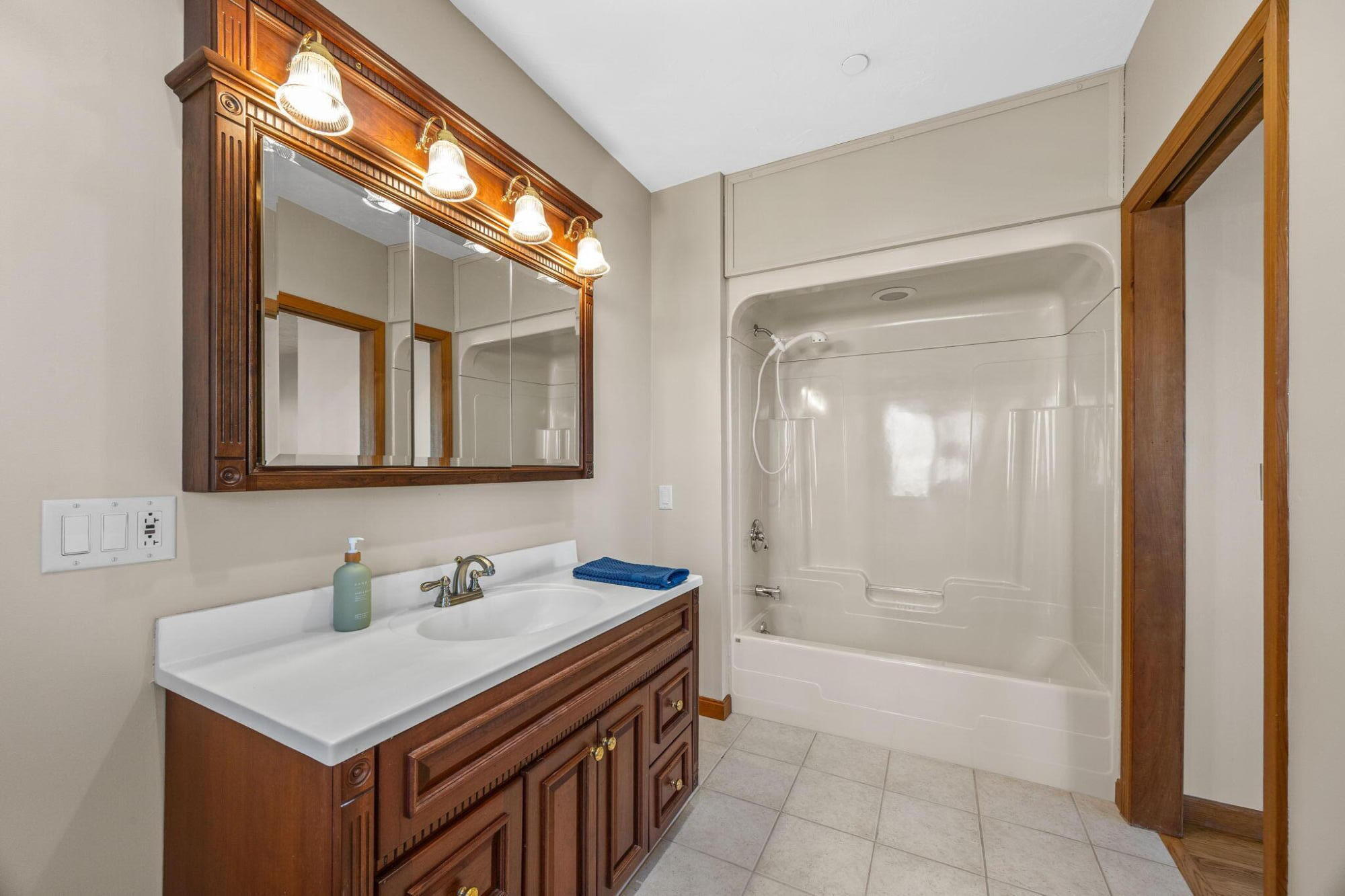 12 Groveland Street Buzzards Bay, MA 02532 - Photo 18 of 100 26-web-or-mls-12-groveland-st