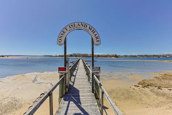 $2,599,000 | 12 Groveland Street, Buzzards Bay, MA 02532