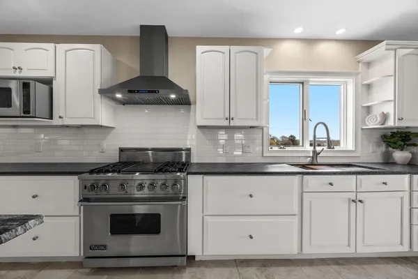 $2,599,000 | 12 Groveland Street, Buzzards Bay, MA 02532