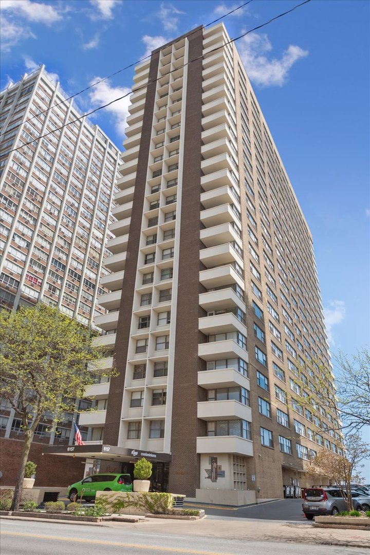 6157 North Sheridan Road, Unit 6K Chicago, IL 60660 - Photo 2 of 14