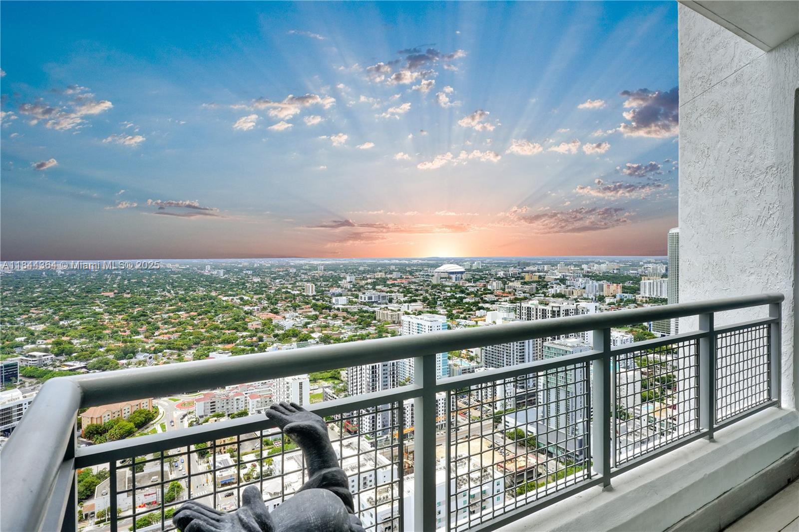 60 Southwest 13th Street, Unit 4411 Miami, FL 33130 - Photo 16 of 38 a view of city from a balcony