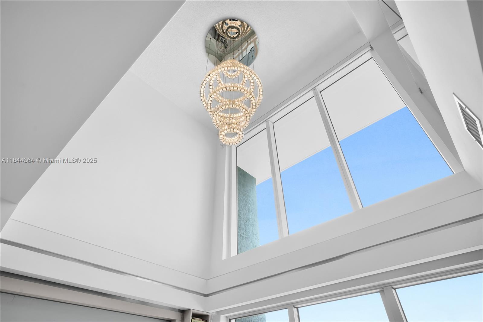 60 Southwest 13th Street, Unit 4411 Miami, FL 33130 - Photo 31 of 38 a view of entryway