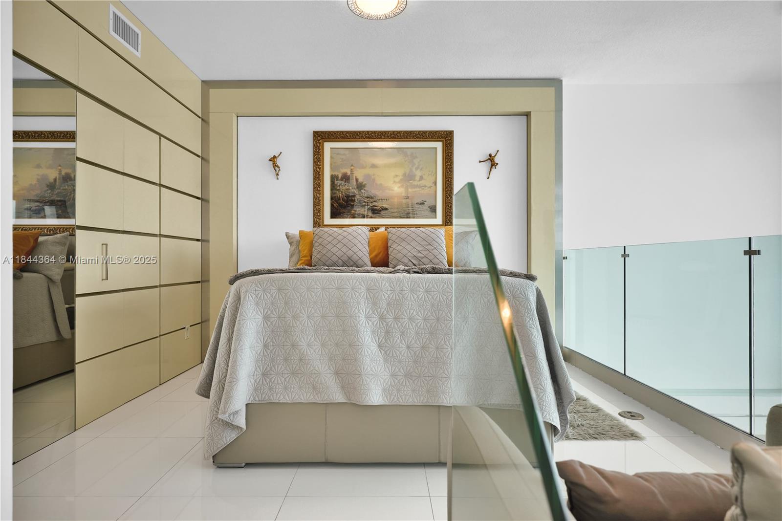 60 Southwest 13th Street, Unit 4411 Miami, FL 33130 - Photo 38 of 38 a living room with a couch