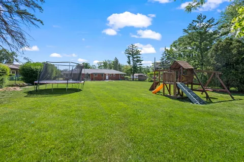 $589,000 | 4 Garden Court, Prospect Heights, IL 60070