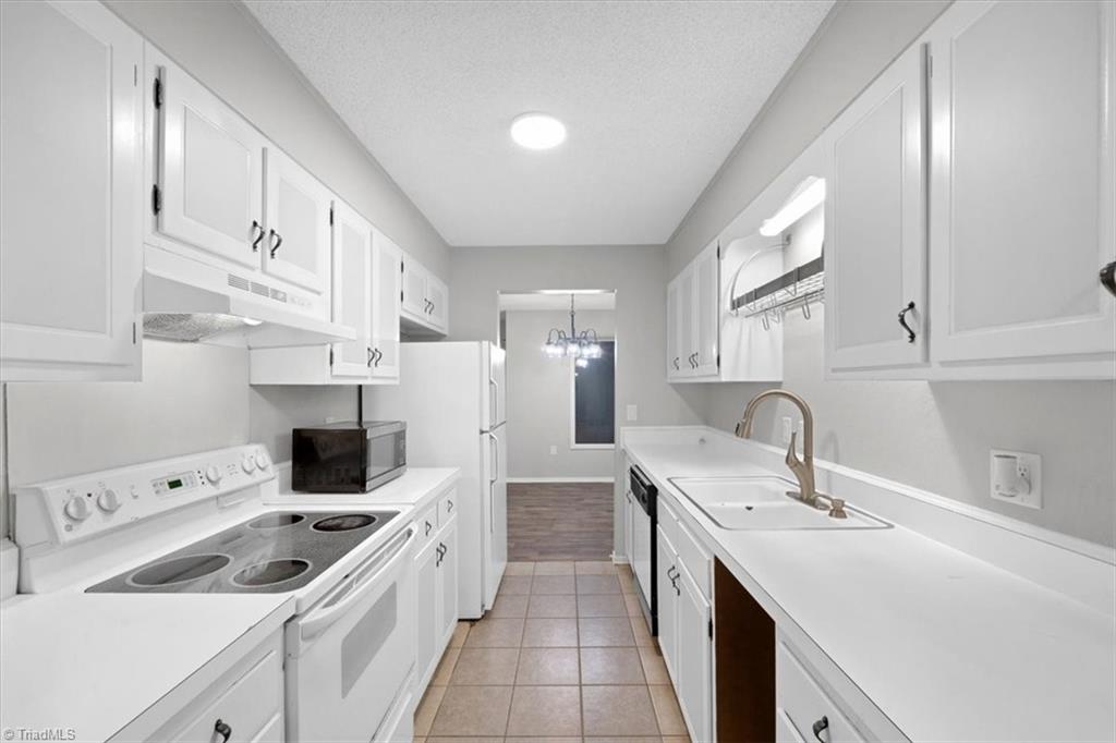 1742 North Hamilton Street, Unit B High Point, NC 27262 - Photo 18 of 33