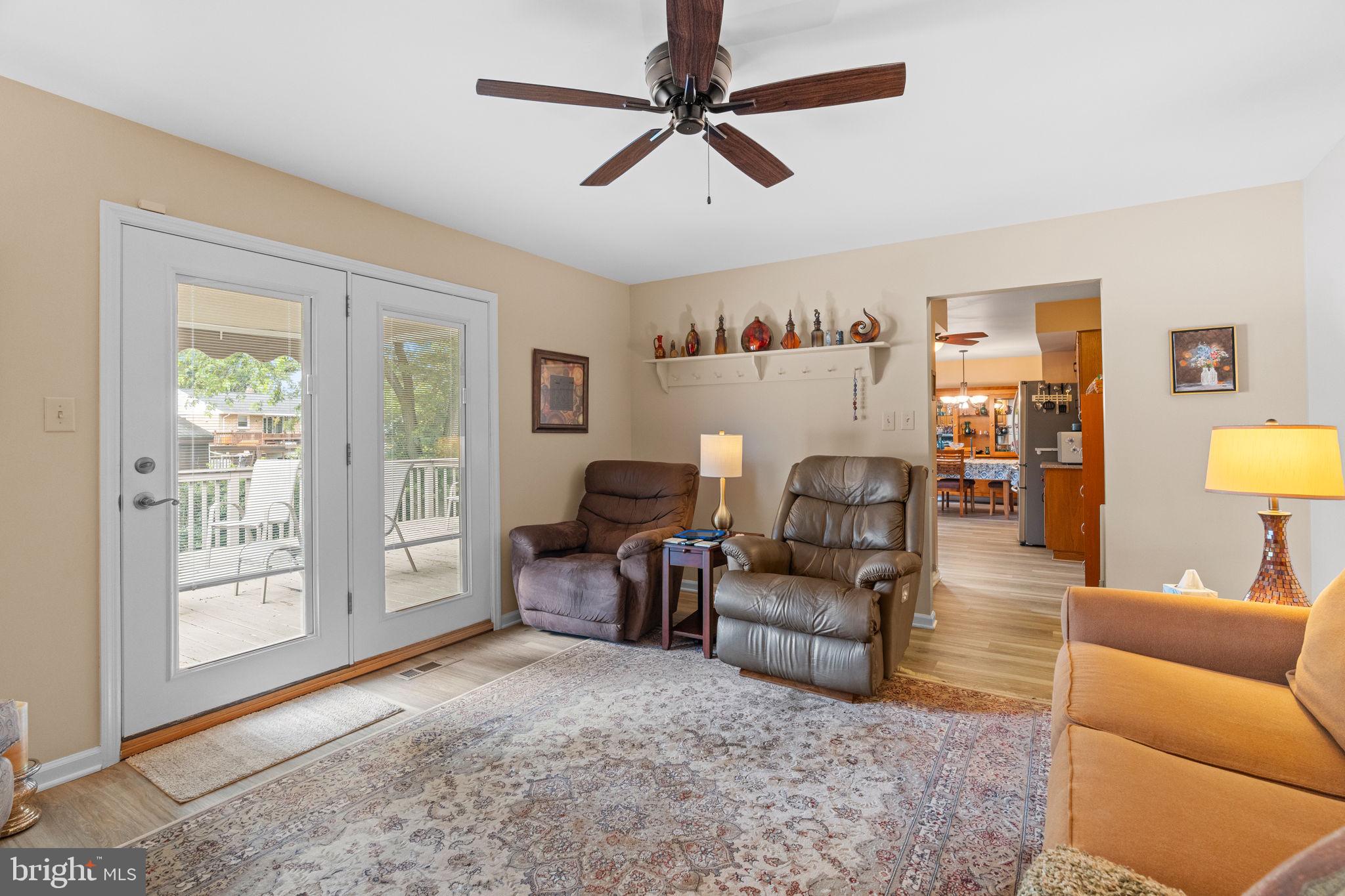 1036 Boeshore Circle Reading, PA 19605 - Photo 21 of 52 a living room with furniture and a window