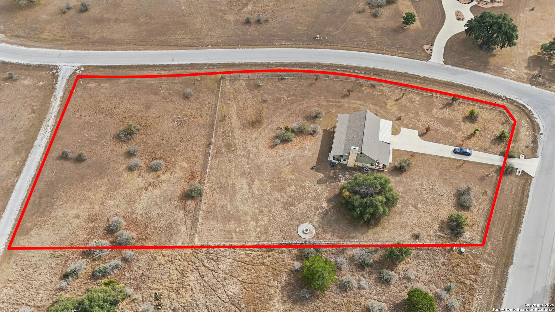 116 Martingale Trail Bandera, TX 78003 - Photo 36 of 40 a view of a book shelf