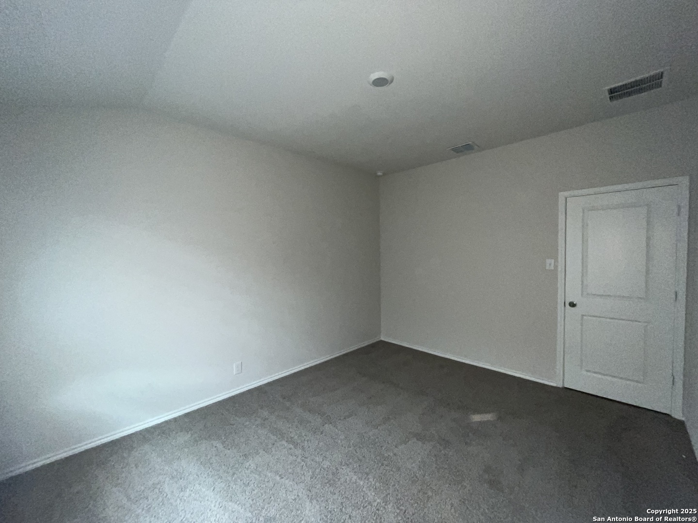 324 Middle Green Loop Floresville, TX 78114 - Photo 15 of 30 a view of room