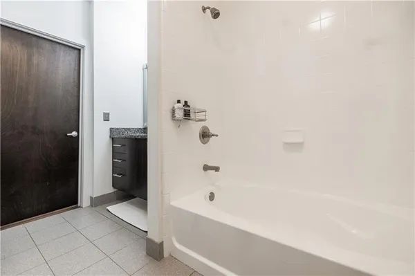 $2,150 | 1221 Caroline Street Northeast, Unit 201, Atlanta, GA 30307