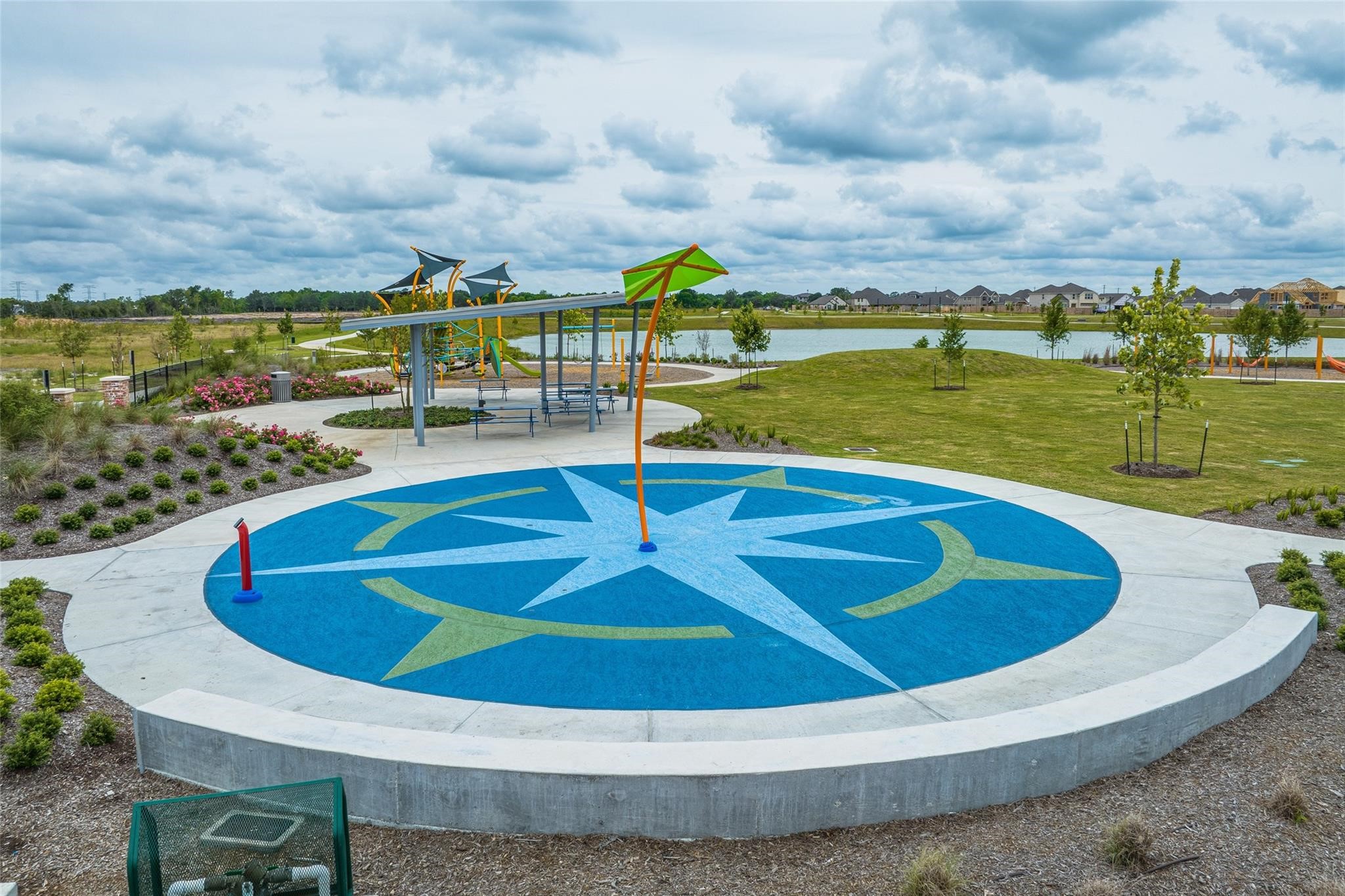 3519 Atlas Pt Lane Angleton, TX 77515 - Photo 23 of 24 a view of a swimming pool with an ocean