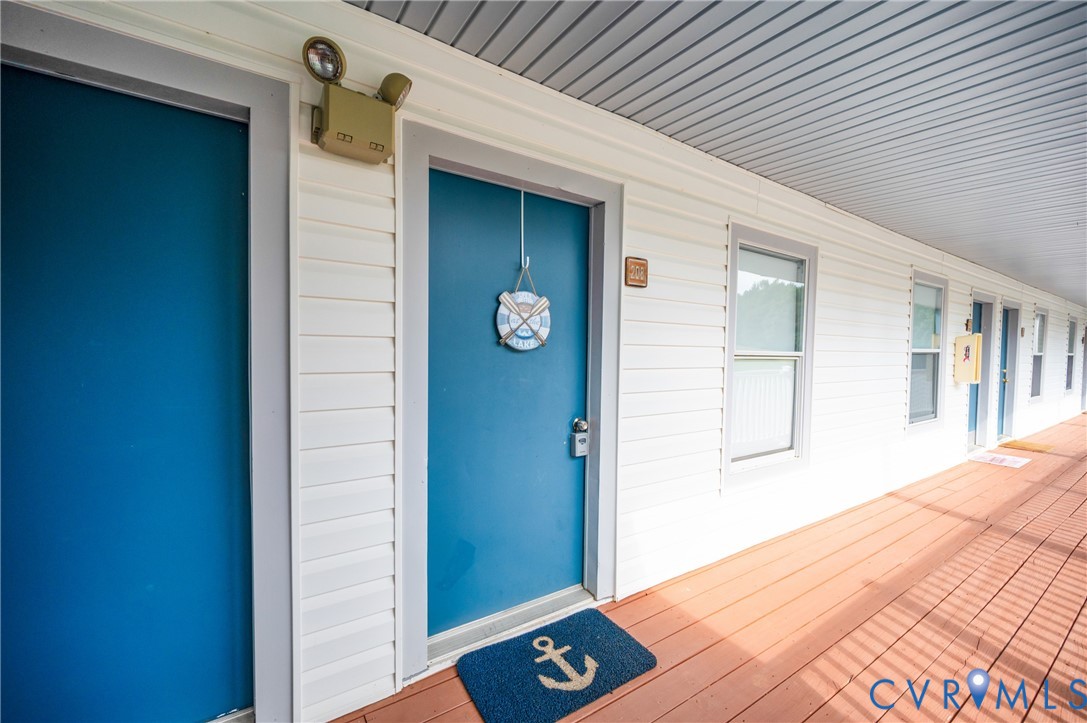 1085 Bluewater Drive, Unit 208 Moneta, VA 24121 - Photo 30 of 45 a view of livingroom with wooden floor