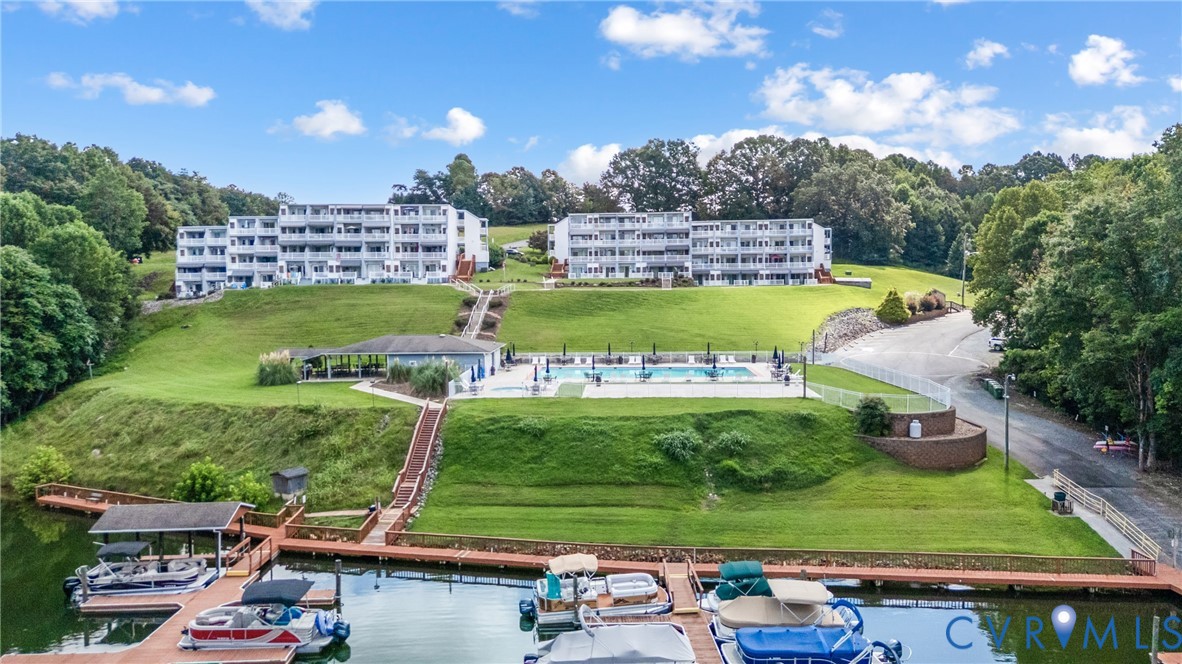 1085 Bluewater Drive, Unit 208 Moneta, VA 24121 - Photo 3 of 45