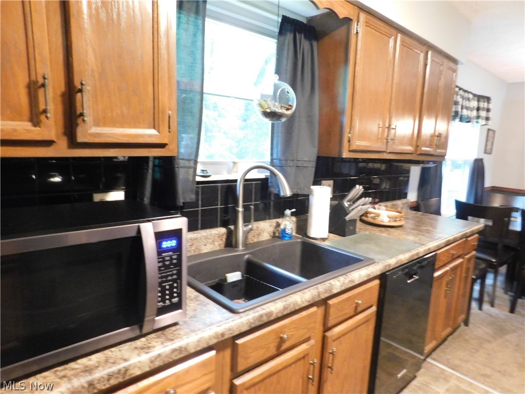 726 Brush Road Ravenna, OH 44266 - Photo 17 of 31 Gallery Image 17