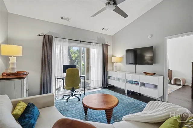 $304,900 | 21 River Trace Court, Savannah, GA 31410