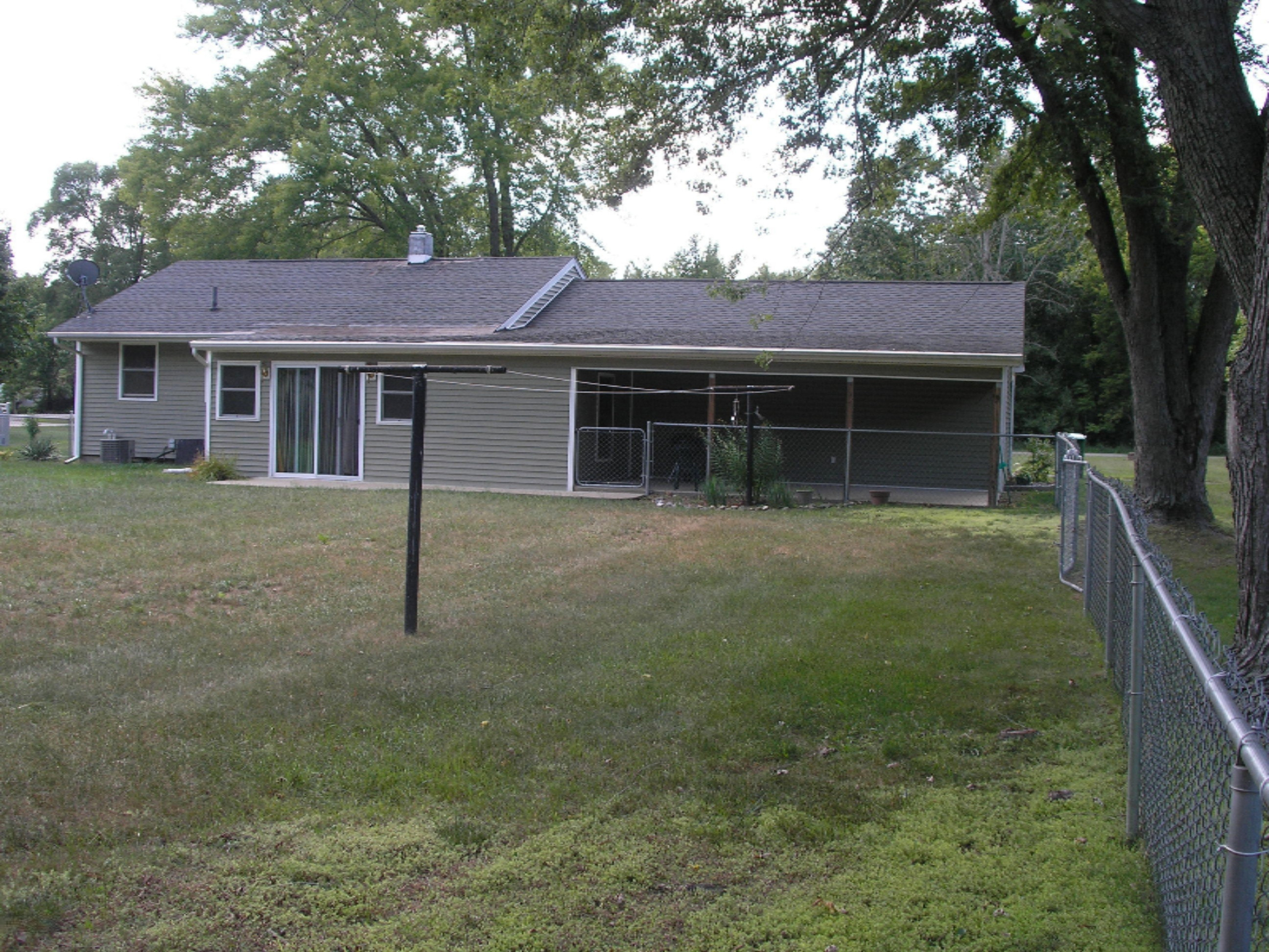 18735 6th Avenue Road Three Rivers, MI 49093 - Photo 3 of 9 18735 Sixth Ave 036
