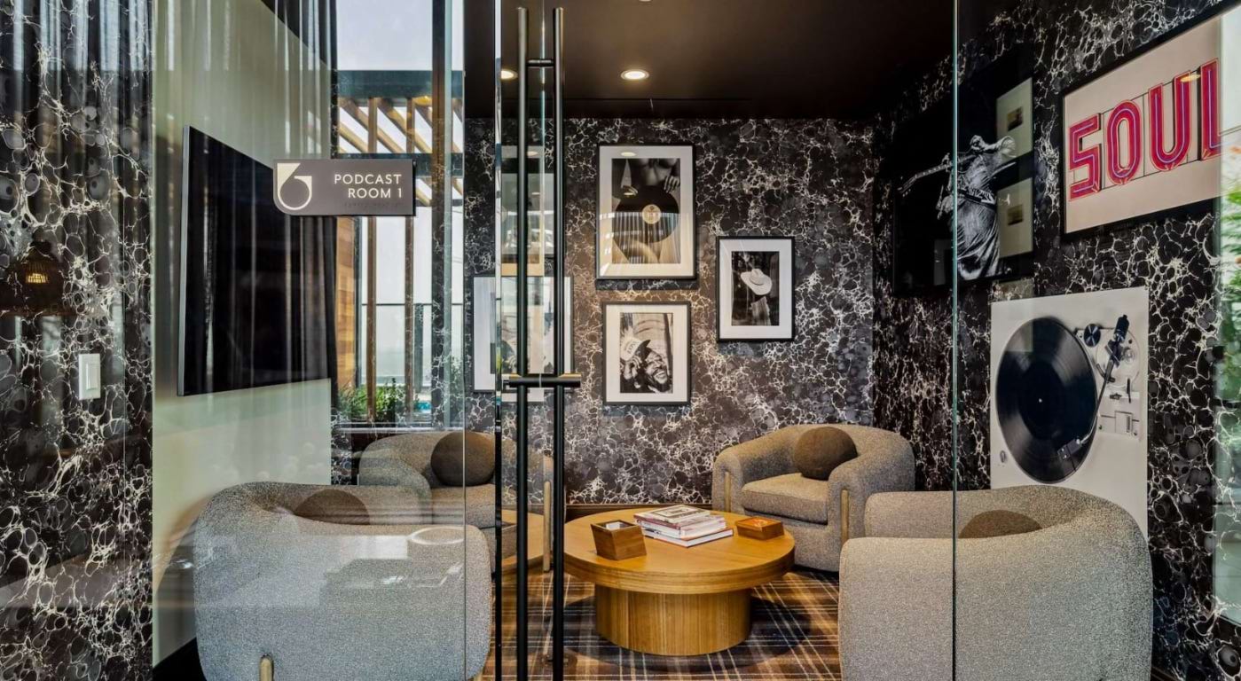 600 Guadalupe Street, Unit 5807 Austin, TX 78701 - Photo 23 of 28 a bathroom with a toilet sink and mirror