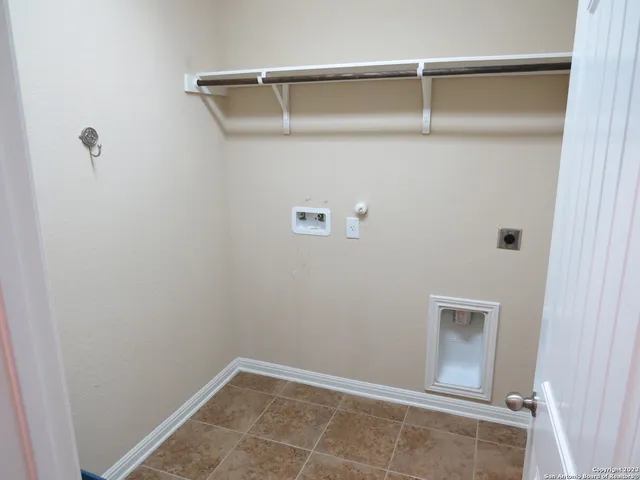 $2,200 | 720 Laserra, Cibolo, TX 78108