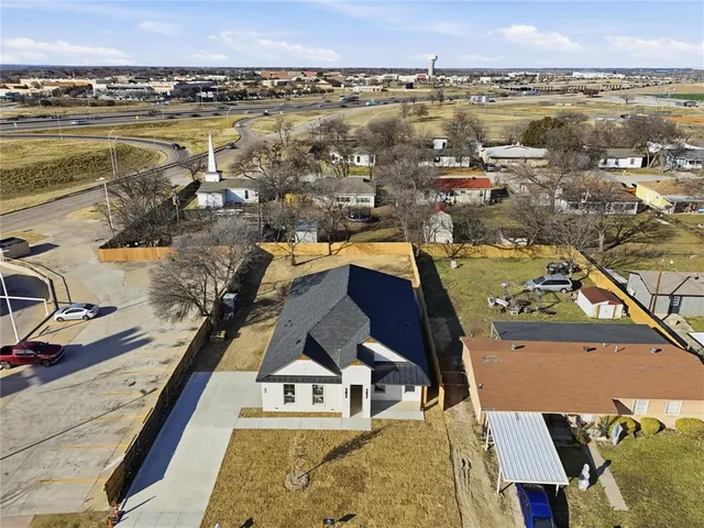 $395,000 | 6112 Yeary Street, Lake Worth, TX 76135