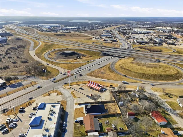 $395,000 | 6112 Yeary Street, Lake Worth, TX 76135