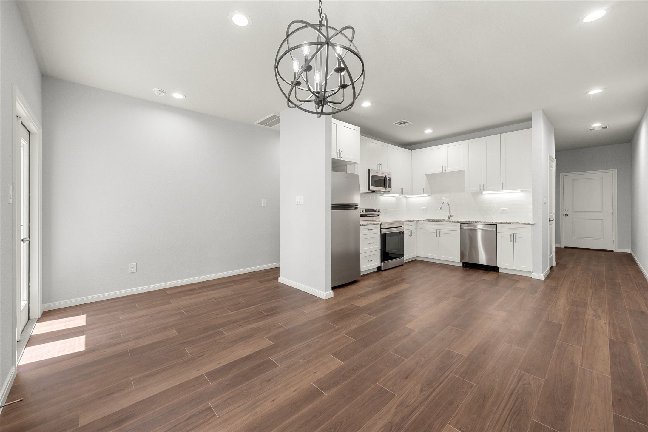4933 Dalhart Dr Spring Spring, TX 77379 - Photo 11 of 30 Living/Kitchen
