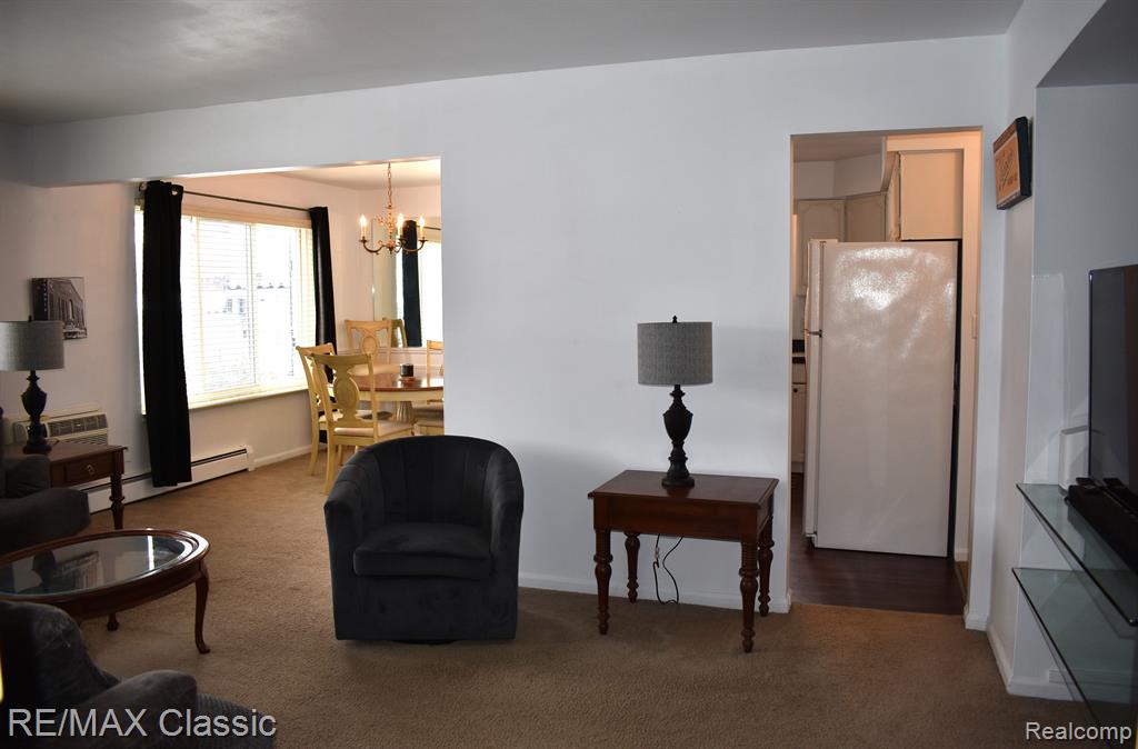 100 West Hickory Grove Road, Unit E1 Bloomfield Hills, MI 48304 - Photo 4 of 23