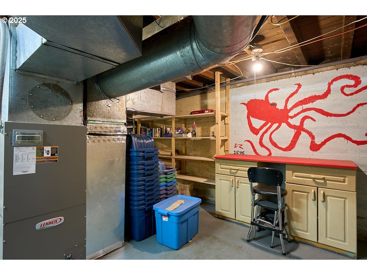 105 East Main Street Enterprise, OR 97828 - Photo 26 of 28 a kitchen with a table and chairs