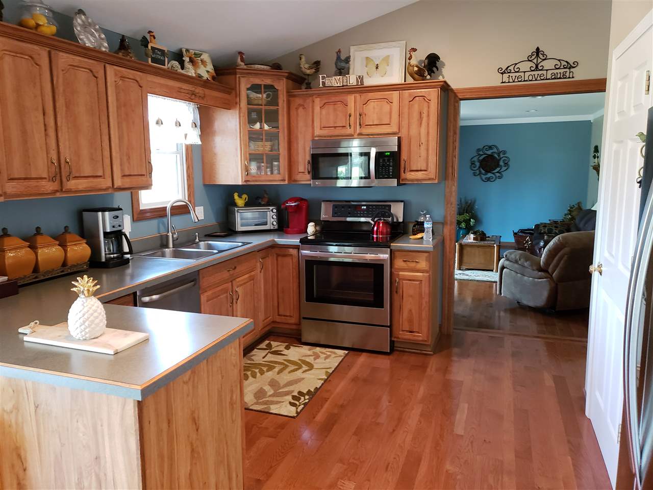 384 South Trumbull Road Bay City, MI 48708 - Photo 11 of 26