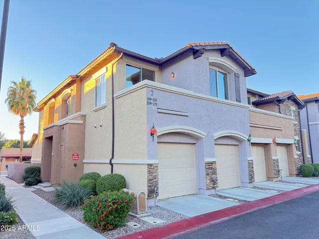 $2,095 | 7726 East Baseline Road, Unit 219, Mesa, AZ 85209