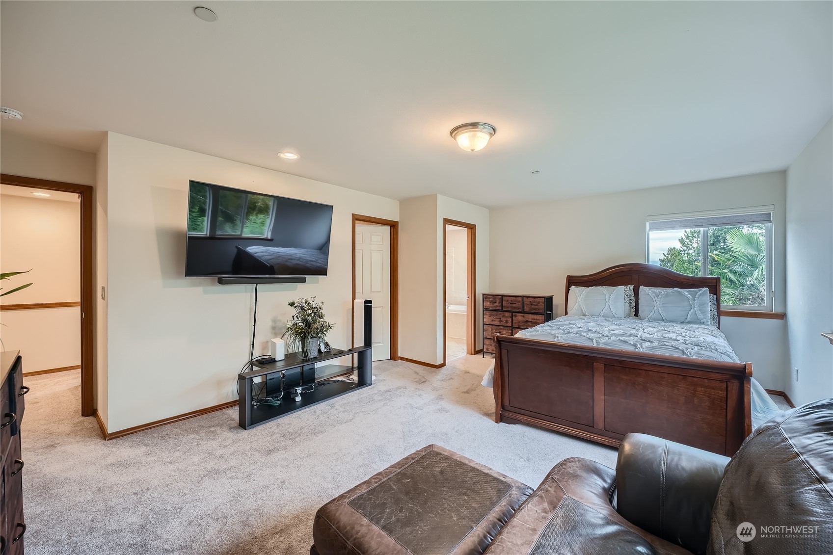201 Lind Avenue Northwest Renton, WA 98057 - Photo 16 of 34 Gallery Image 16