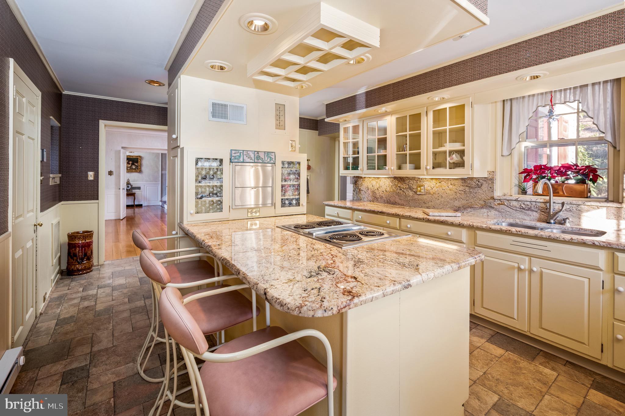 1619 Lorraine Road Reading, PA 19604 - Photo 9 of 95 Gallery Image 9