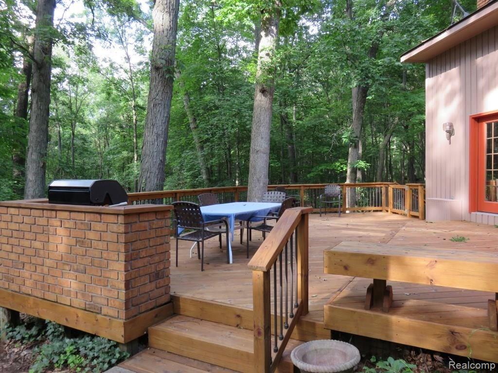 2673 Brighton Road Howell, MI 48843 - Photo 39 of 62 Private deck