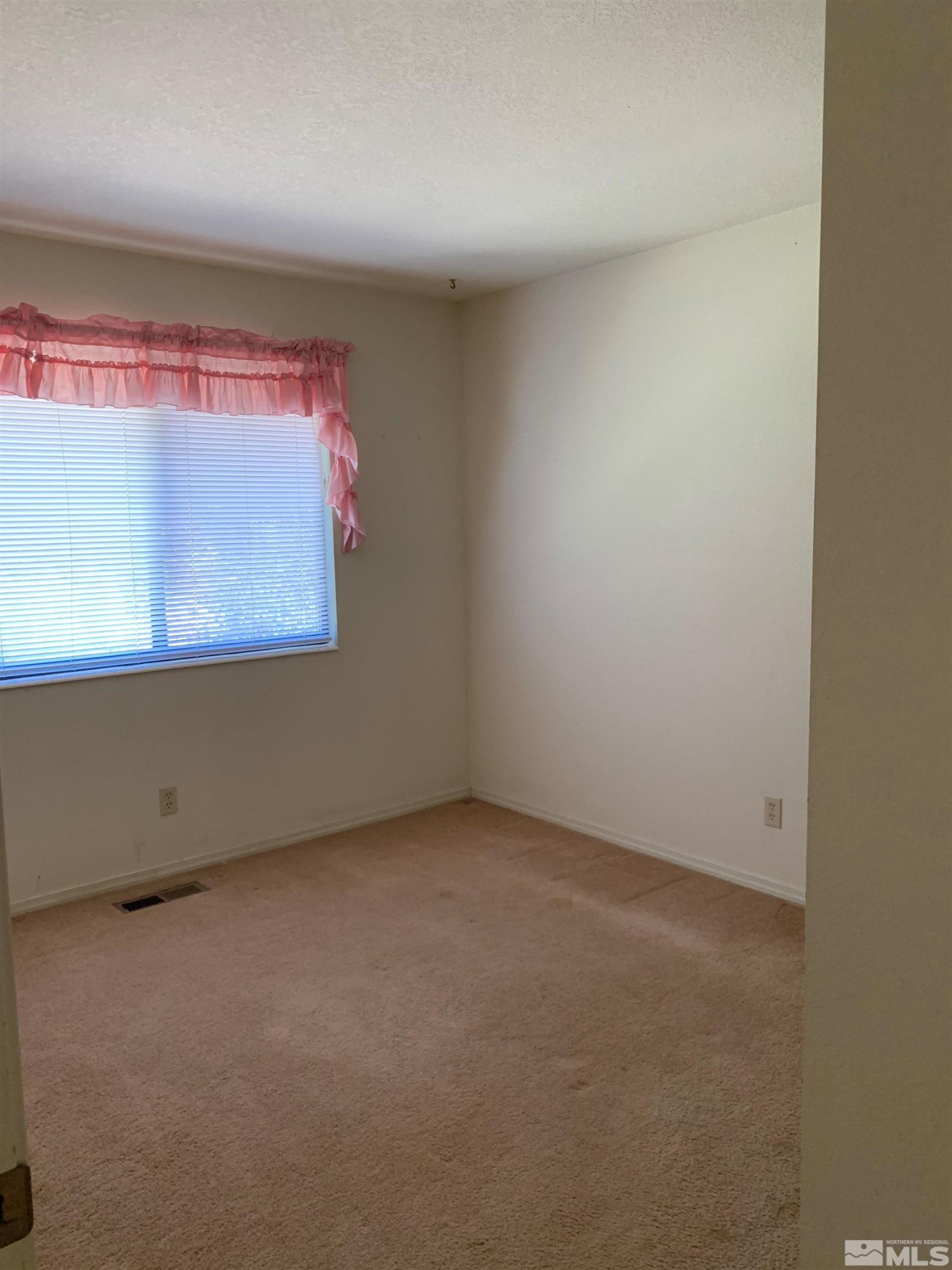 5261 Coit Drive Reno, NV 89523 - Photo 7 of 11