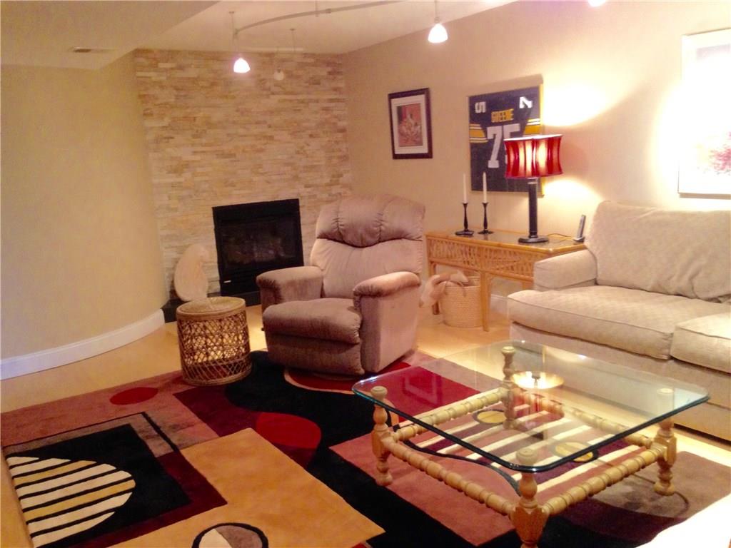 359 Churchill Road Pittsburgh, PA 15235 - Photo 8 of 24 Gallery Image 8