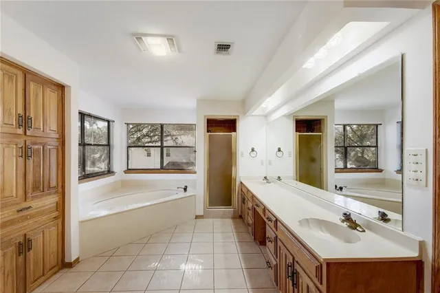 $3,800 | 4732 Palisade Drive, Austin, TX 78731