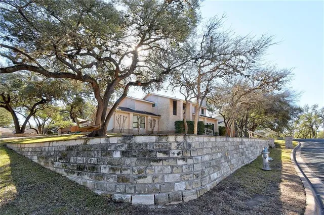 $3,800 | 4732 Palisade Drive, Austin, TX 78731