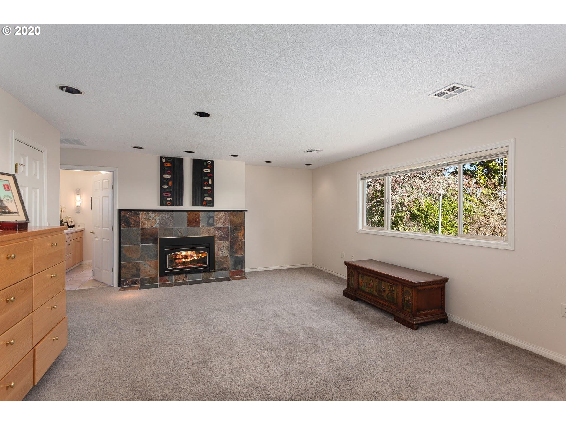 3749 Northwest Thatcher Road Forest Grove, OR 97116 - Photo 12 of 27 Gallery Image 12