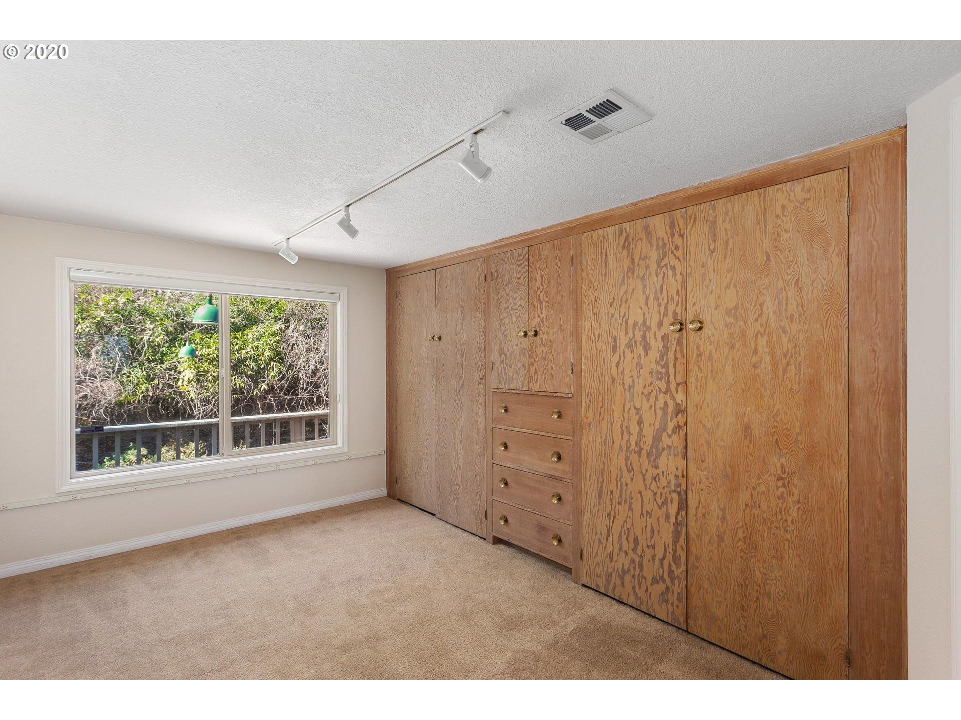 3749 Northwest Thatcher Road Forest Grove, OR 97116 - Photo 21 of 27 Gallery Image 21