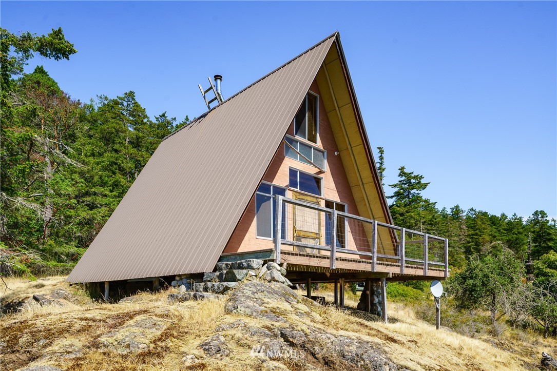 184 Sawmill Road Lopez Island, WA 98261 - Photo 1 of 15