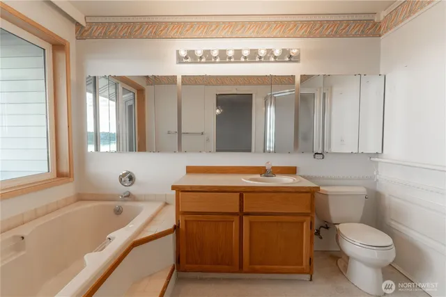 $350,000 | 1055 Peace Portal Drive, Unit 7, Blaine, WA 98230