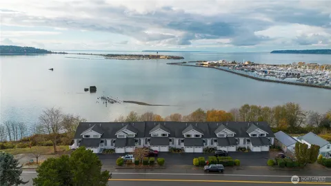 $350,000 | 1055 Peace Portal Drive, Unit 7, Blaine, WA 98230