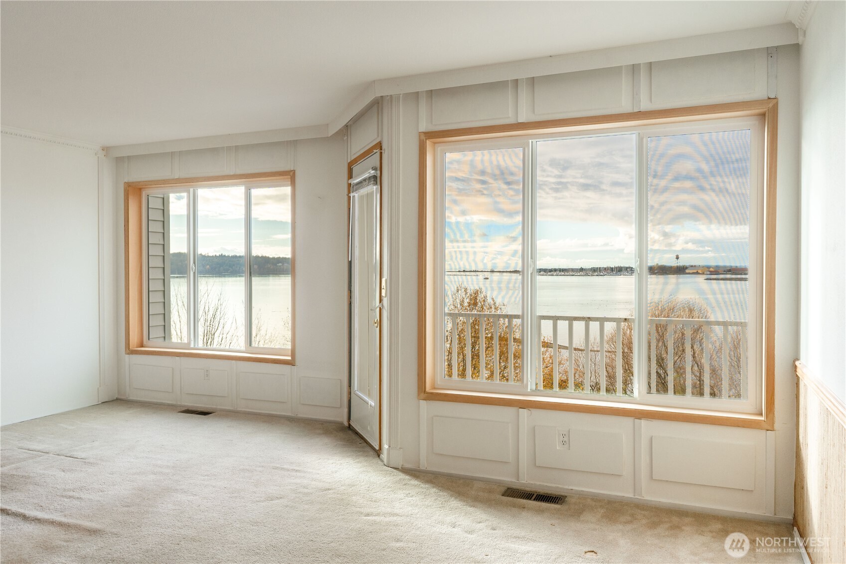 1055 Peace Portal Drive, Unit 7 Blaine, WA 98230 - Photo 3 of 35