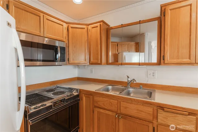 $350,000 | 1055 Peace Portal Drive, Unit 7, Blaine, WA 98230