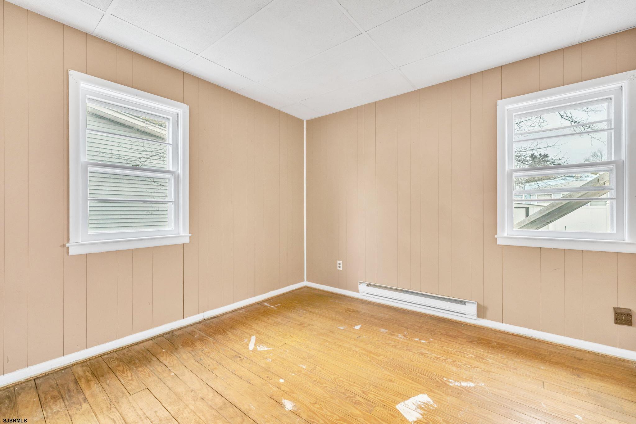 19 Arbor Road Villas, NJ 08251 - Photo 14 of 33 a view of a room with a window